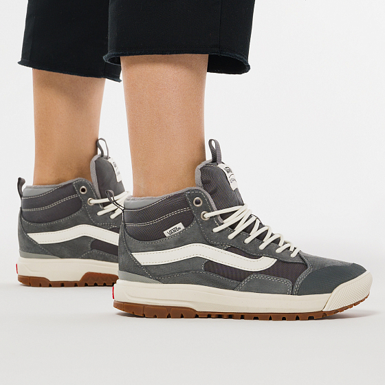 vans ultrarange exo