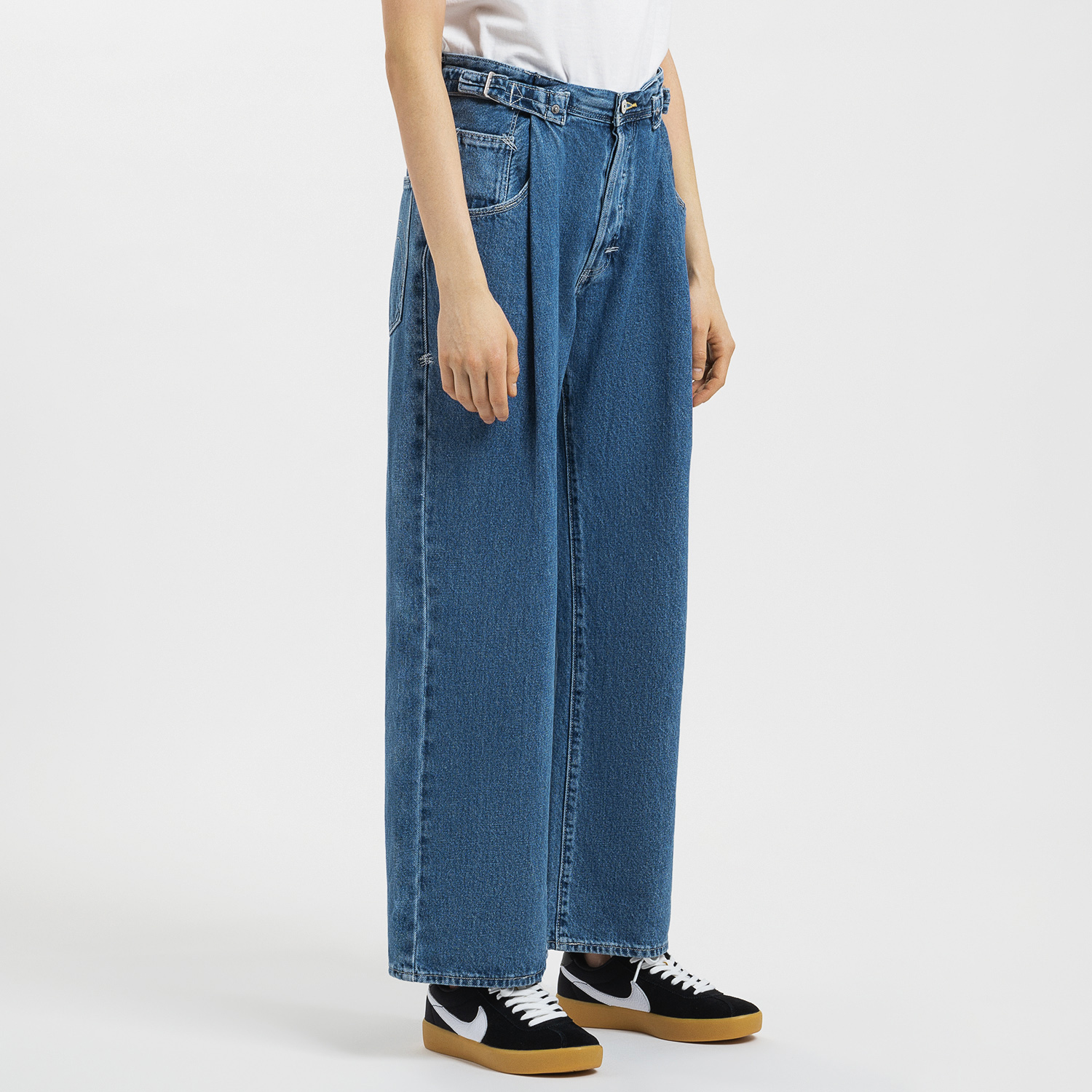 levis low loose